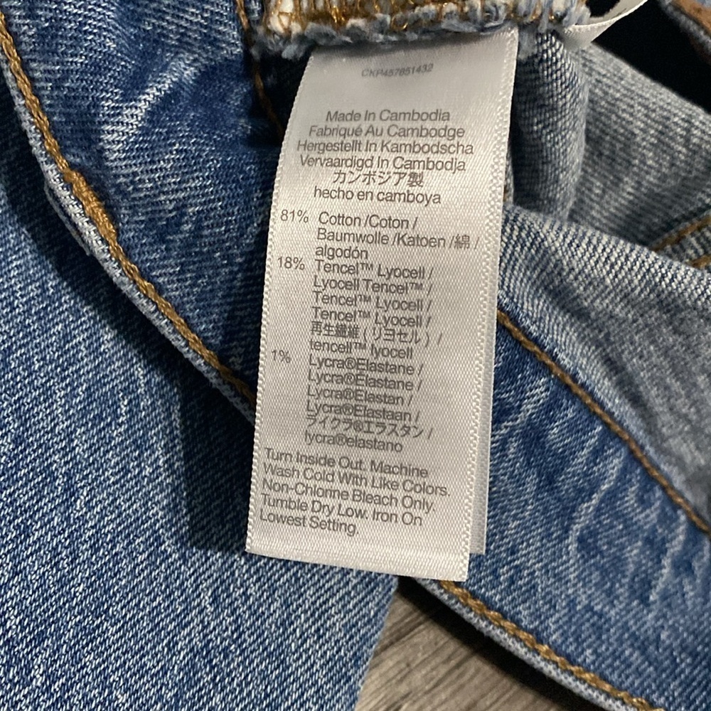 Madewell The Perfect Vintage Jean in Belbury Wash: TENCEL™ Denim Edition | 25 - Picture 9 of 10